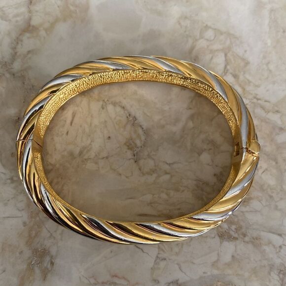 Vintage Butler Gold & Silver Tone Hinged Cuff Bracelet - Picture 7 of 12